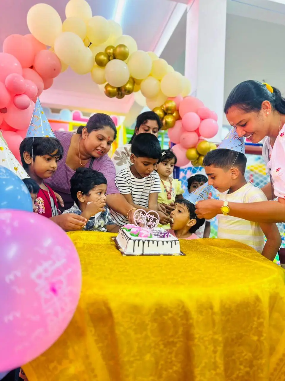 site.gallery_album_birthday_2026_feb — Photo 3